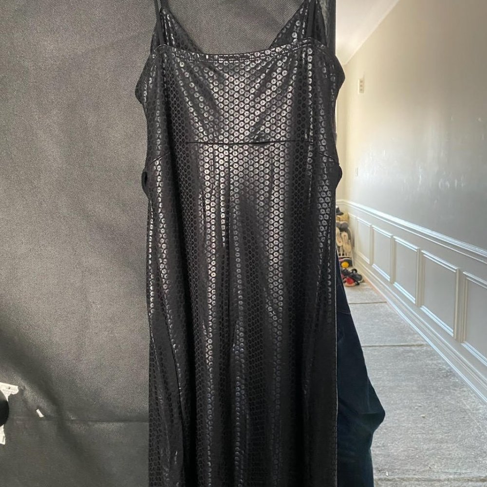 CUTE BLACK DRESS - Picture 3 of 5